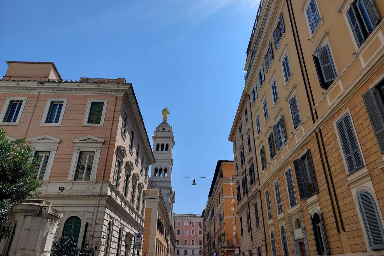 Piccola Piazza Della Liberta Apartamento *
